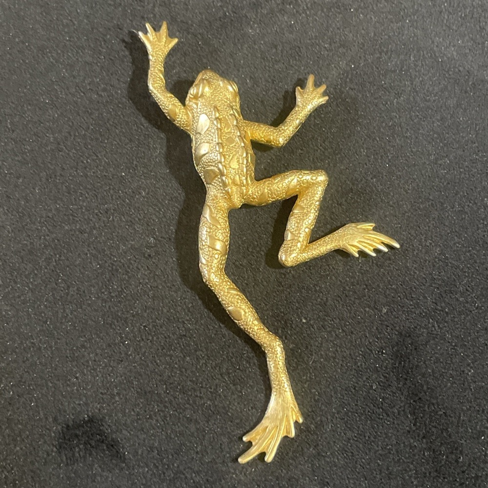 Large Vintage Gold Tone Frog Statement Brooch Signed J.J. Reptile Amphibian 4" - Picture 2 of 8